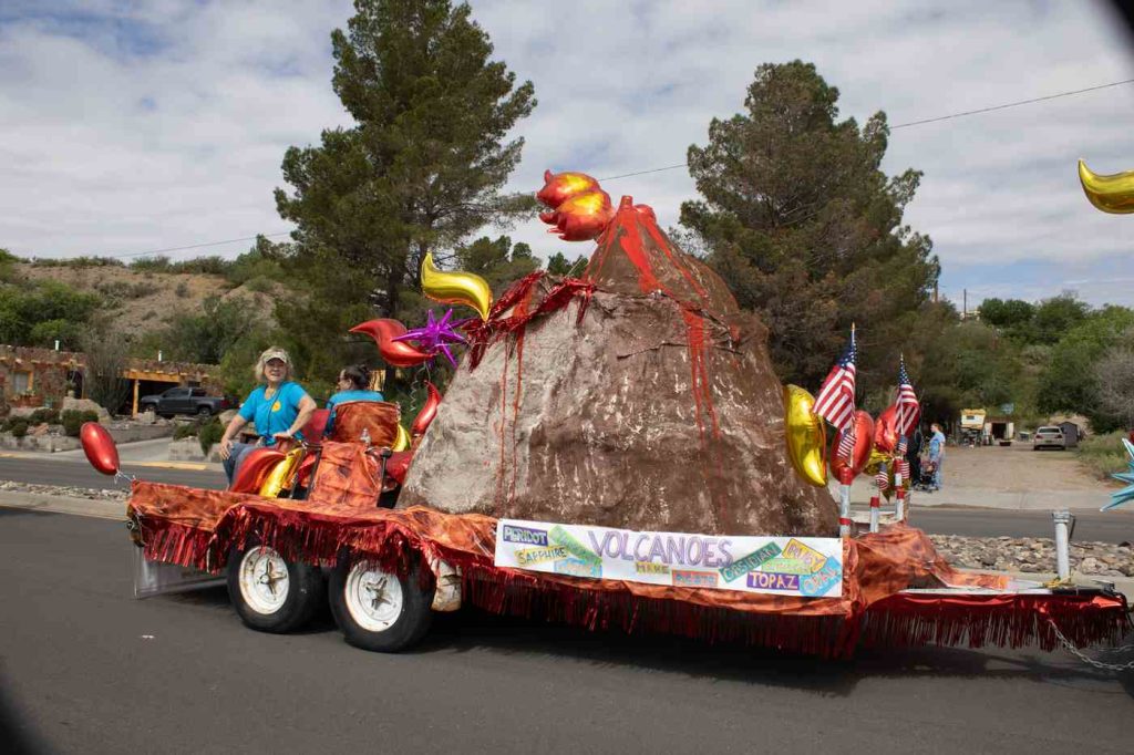 fiesta parade scrags