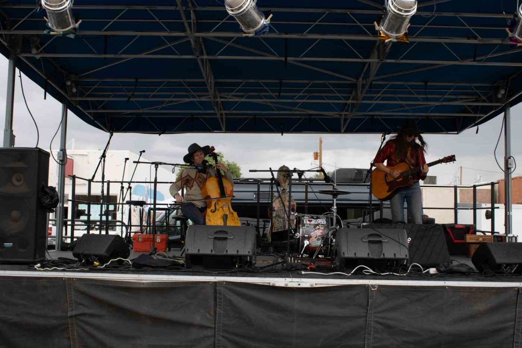 main stage tif and mollie